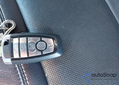 2020 Ford Explorer St z USA, uszkodzony, nr VIN 1FM5K8GC2LGC85581